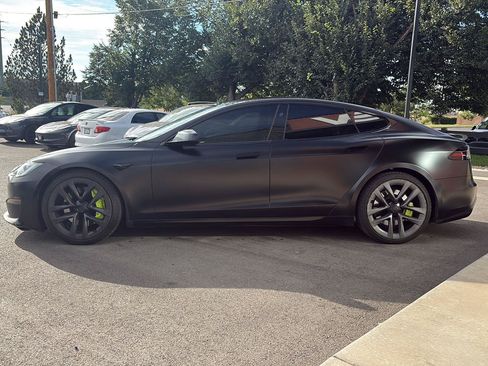 Used 2022 Tesla Model S Plaid AWD/4WD image 5