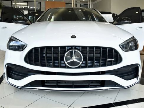 Used 2025 Mercedes-Benz C 43 AMG 4MATIC Sedan image 2