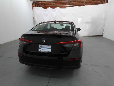 Certified 2023 Honda Civic LX image 5