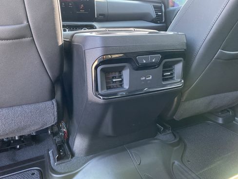 Used 2024 GMC Sierra 1500 AT4 w/ AT4 Premium Package image 36