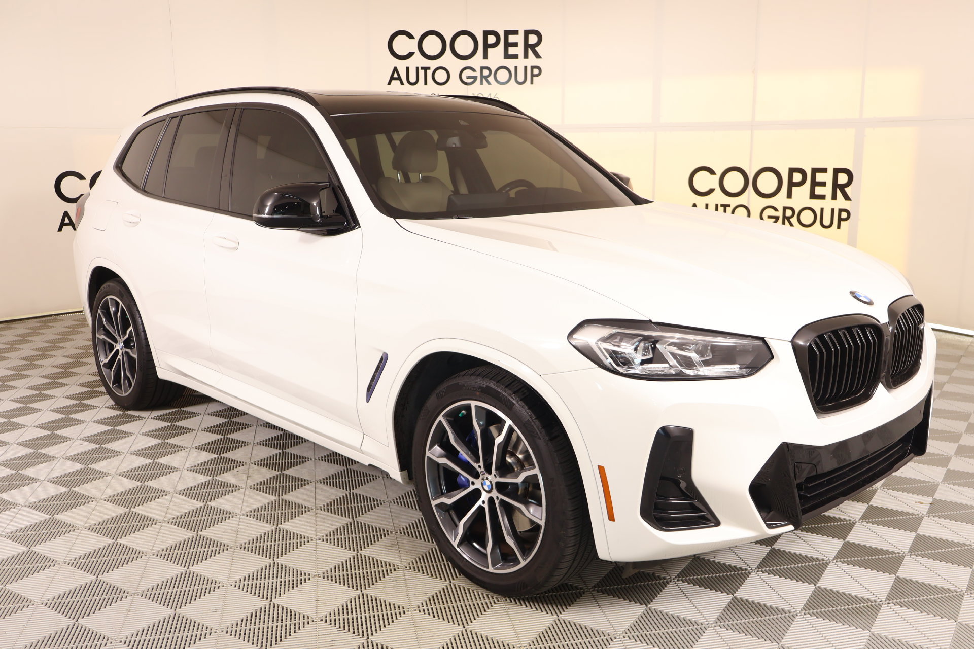 Used 2022 BMW X3 M40i AWD/4WD image 1