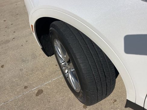 Certified 2023 Cadillac XT5 Premium Luxury w/ LPO, Floor Liner Package image 41