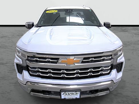 Used 2024 Chevrolet Silverado 1500 LTZ w/ Z71 Off-Road Package AWD/4WD image 6