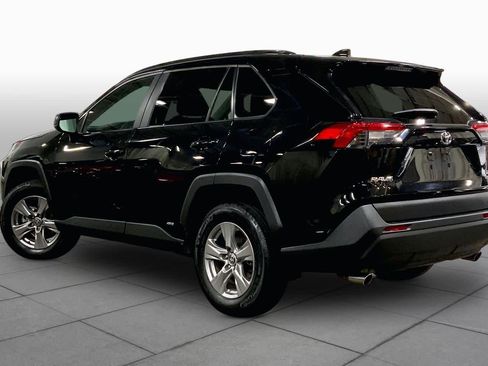 Certified 2025 Toyota RAV4 LE AWD/4WD image 11