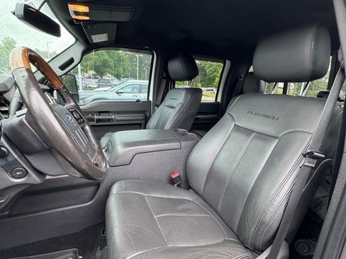 Used 2016 Ford F350 Platinum RWD image 4