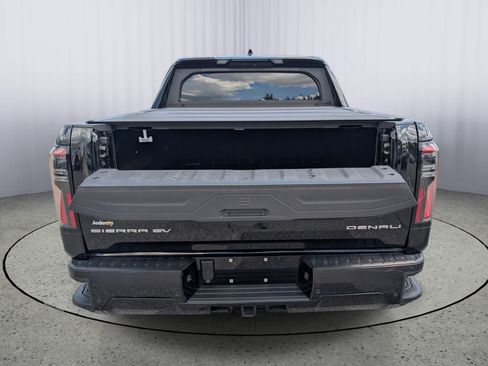 Certified 2025 GMC Sierra EV Denali AWD/4WD image 12