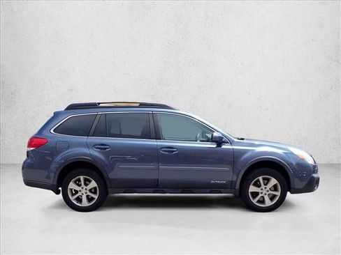 Used 2014 Subaru Outback 3.6R Limited AWD/4WD image 9