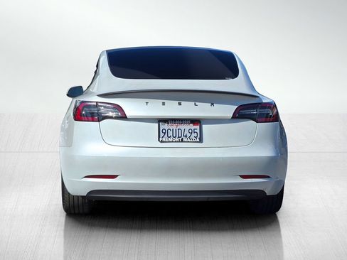 Used 2022 Tesla Model 3 Long Range AWD/4WD image 5