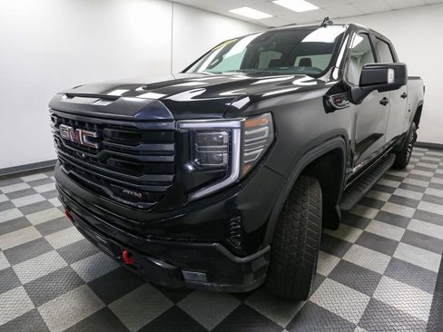 Used 2023 GMC Sierra 1500 AT4 AWD/4WD image 4