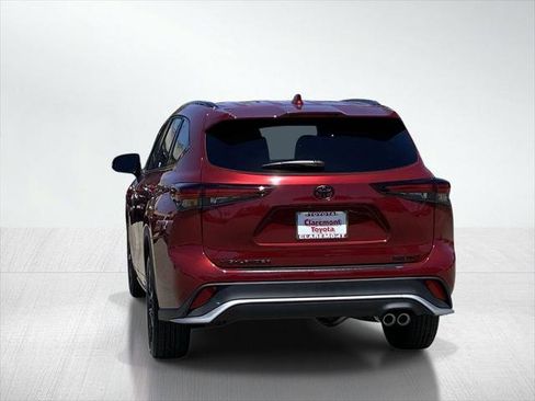 Certified 2026 Toyota Highlander XSE AWD/4WD image 6