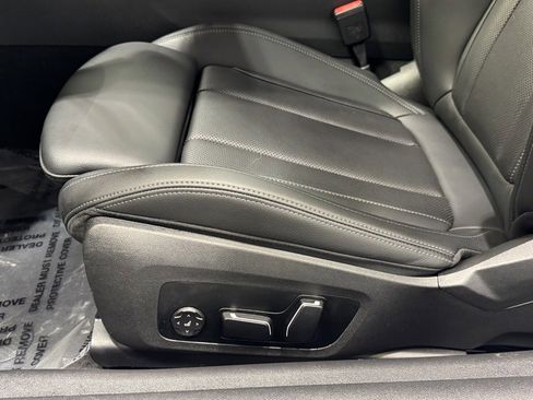 Certified 2025 BMW 430i xDrive Coupe w/ Convenience Package image 20