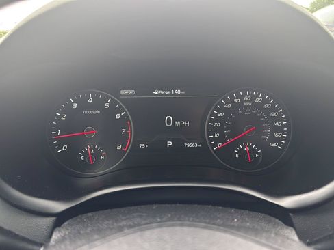 Used 2021 Kia Stinger GT1 AWD/4WD image 14