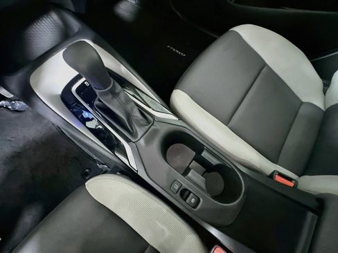 Used 2024 Toyota Corolla LE FWD image 21