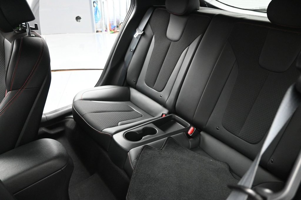 Used 2019 Hyundai Veloster Turbo FWD image 13