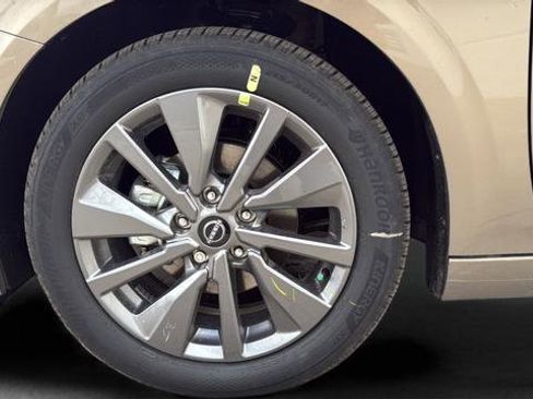 New 2026 Nissan Sentra SL FWD image 45