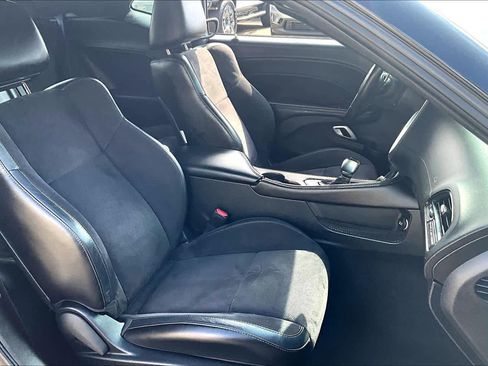 Used 2022 Dodge Challenger R/T w/ Plus Package image 13