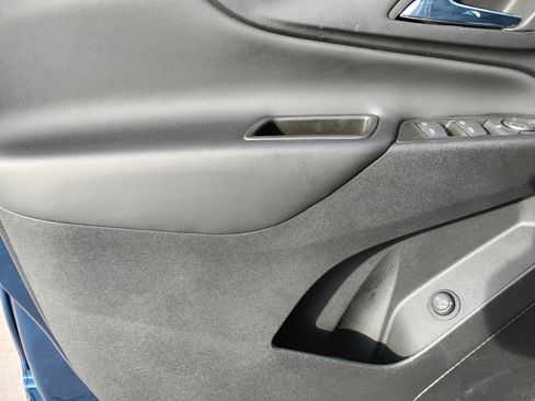 Used 2022 Chevrolet Equinox LT image 14