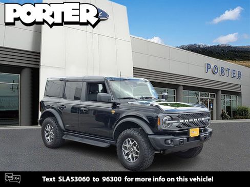 Certified 2025 Ford Bronco Badlands AWD/4WD image 1