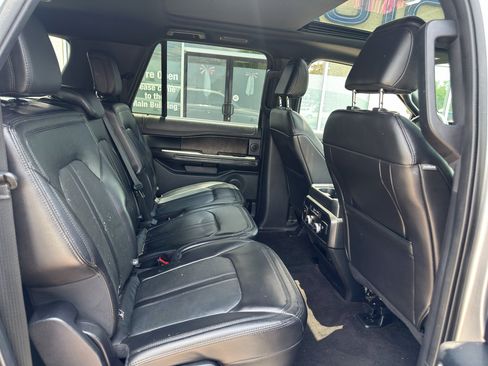 Used 2021 Ford Expedition Max Limited RWD image 14