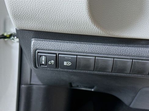 Used 2026 Toyota Corolla LE FWD image 17