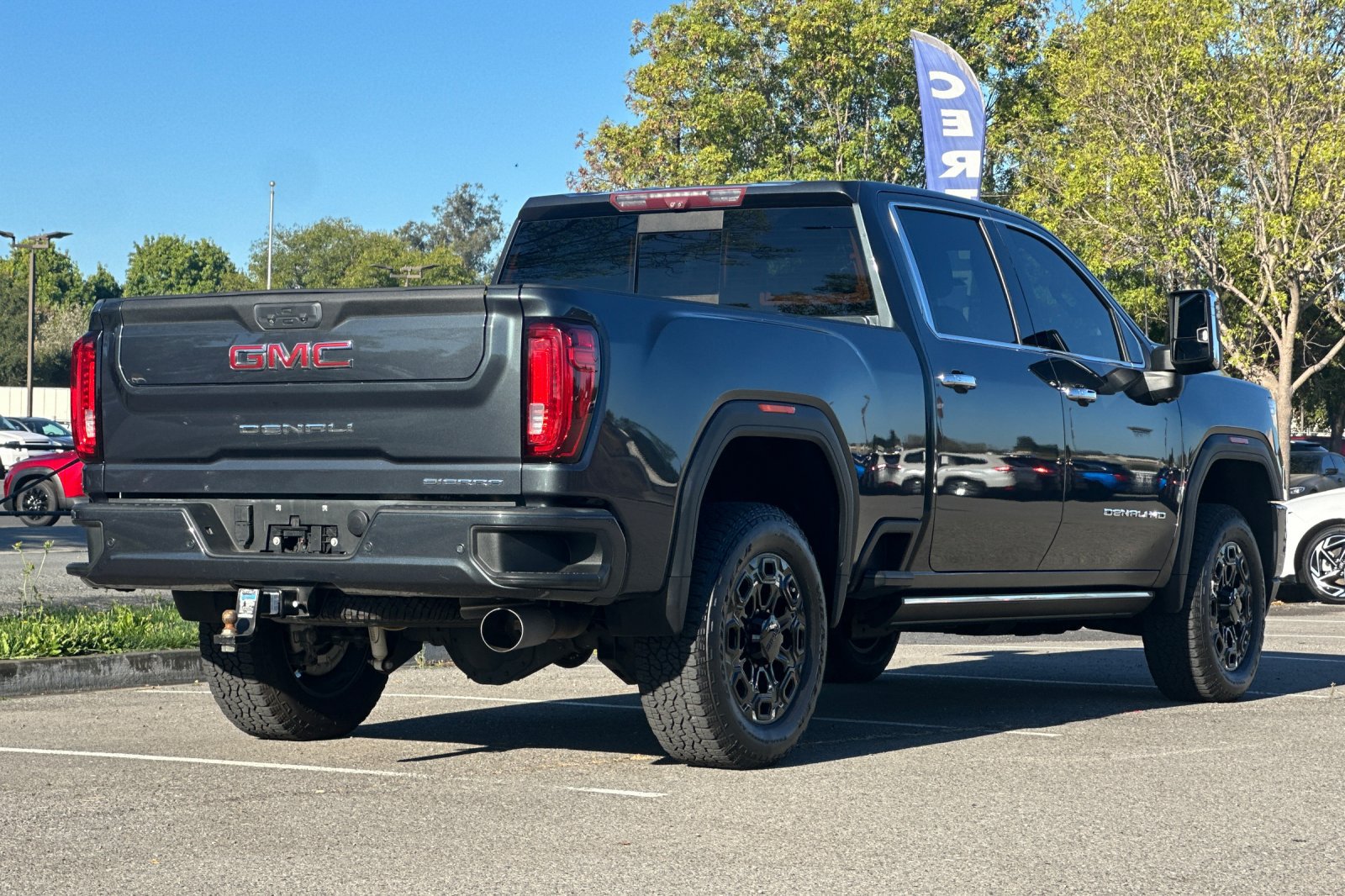 Used 2021 GMC Sierra 2500 Denali w/ Denali Ultimate Package AWD/4WD image 4