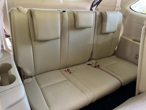 Used 2019 Toyota Highlander XLE image 22