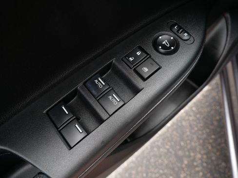 Used 2017 Honda Accord EX-L image 19