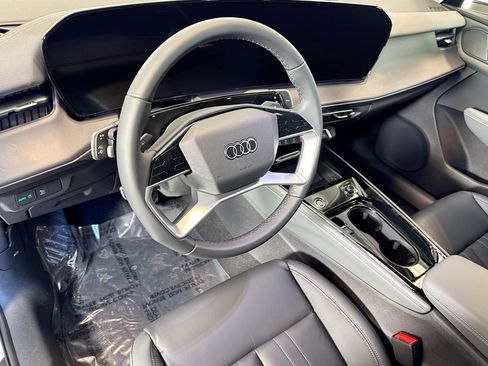 New 2026 Audi Q3 quattro 2.0T AWD/4WD image 9