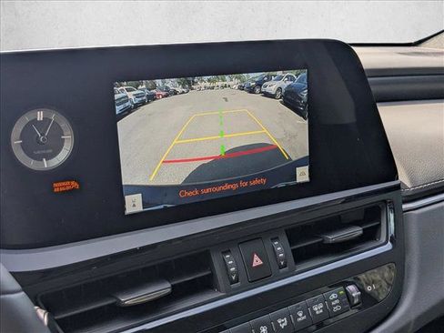 Used 2025 Lexus ES 300h w/ Premium Package image 13