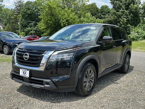 Used 2022 Nissan Pathfinder S image 8