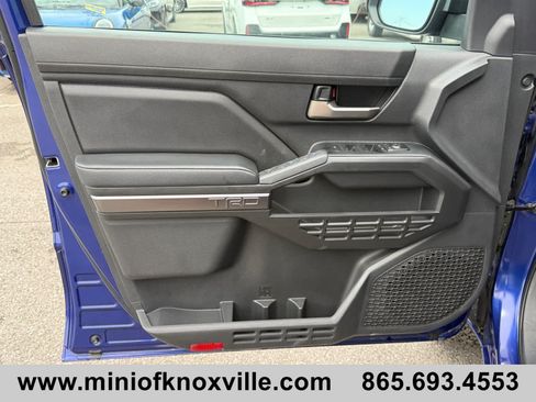 Used 2024 Toyota Tacoma TRD Off-Road AWD/4WD image 15