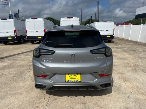 Used 2024 Buick Encore GX Avenir FWD image 4