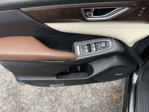 Used 2020 Subaru Ascent Touring image 27