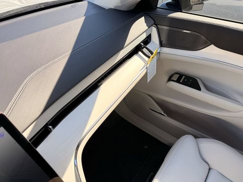 New 2025 Volvo EX90 Ultra AWD/4WD image 28