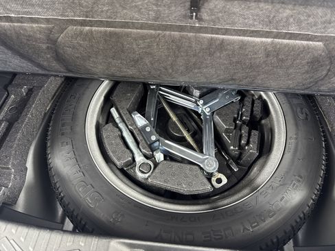 Used 2025 Subaru Crosstrek 2.5i Limited w/ Crosstrek Mirror Package image 22