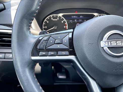 Used 2023 Nissan Altima 2.5 SR w/ SR Premium Package FWD image 24