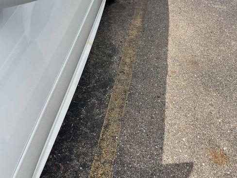 Used 2011 Ford Fusion SE image 25