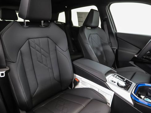 New 2026 BMW X3 xDrive30 w/ Premium Package image 30