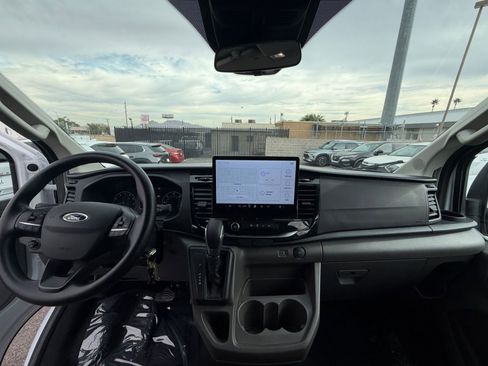 Used 2024 Ford Transit 350 XLT image 31