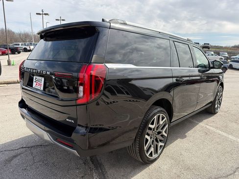 New 2026 Ford Expedition Max Platinum image 7