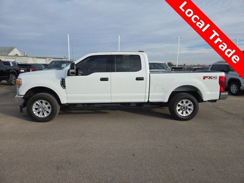 Used 2020 Ford F250 XLT w/ FX4 Off-Road Package image 2