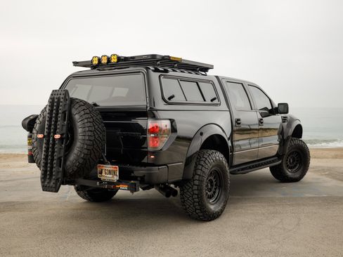 Used 2013 Ford F150 Raptor w/ Luxury Equipment Group image 9