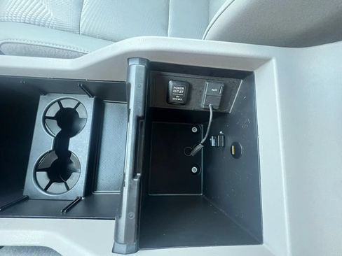 Used 2015 Honda Pilot LX image 24