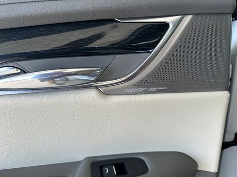 Used 2021 Cadillac XT6 Premium Luxury AWD/4WD image 27