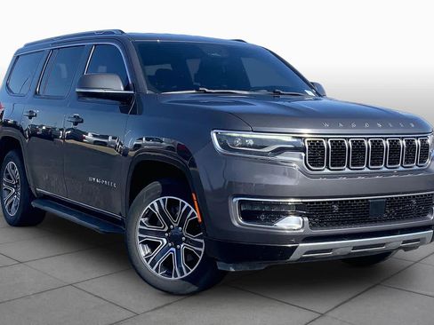 Used 2022 Jeep Wagoneer Series III AWD/4WD image 3