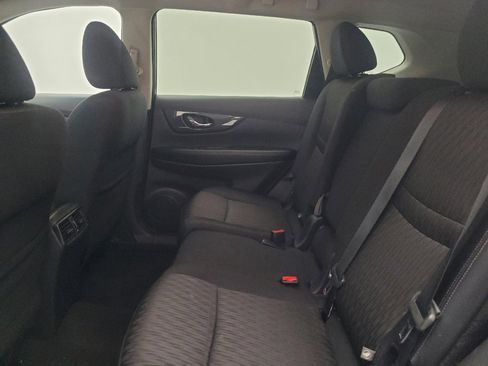 Used 2019 Nissan Rogue S w/ Special Edition Package FWD image 18