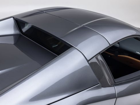 Certified 2022 Ferrari F8 Tributo RWD image 35