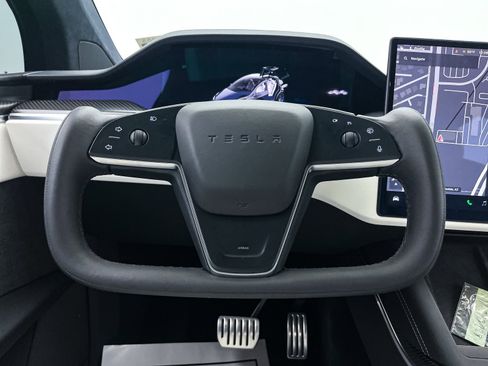 Used 2022 Tesla Model X Plaid image 27