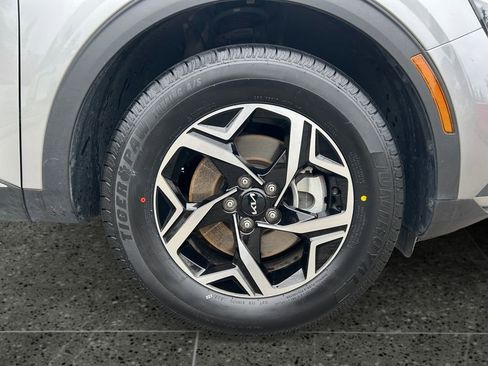 Used 2023 Kia Sportage LX image 10