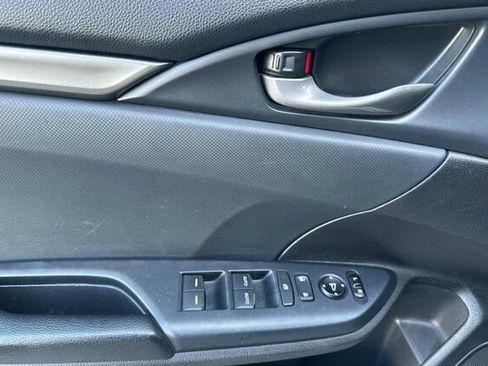 Used 2021 Honda Civic Sport image 11